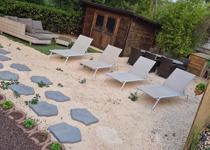 Bas De Villa Calme Proche Plages